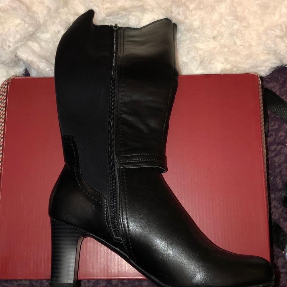 High heel boots
